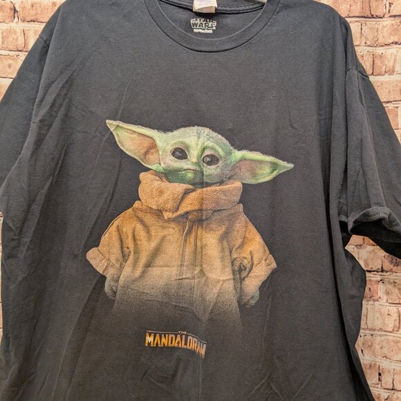 Men's Star Wars The Mandalorian The Child Jacket T-Shirt Size 3XL - Picture 2 of 8